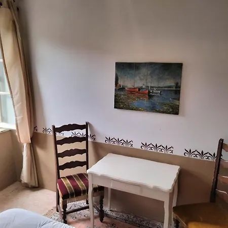 Appartement Agreable Maison Au Centre De Sur Agout